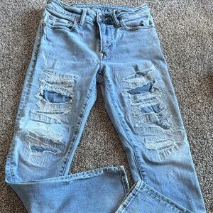 Women’s Light Blue Distressed Jeans